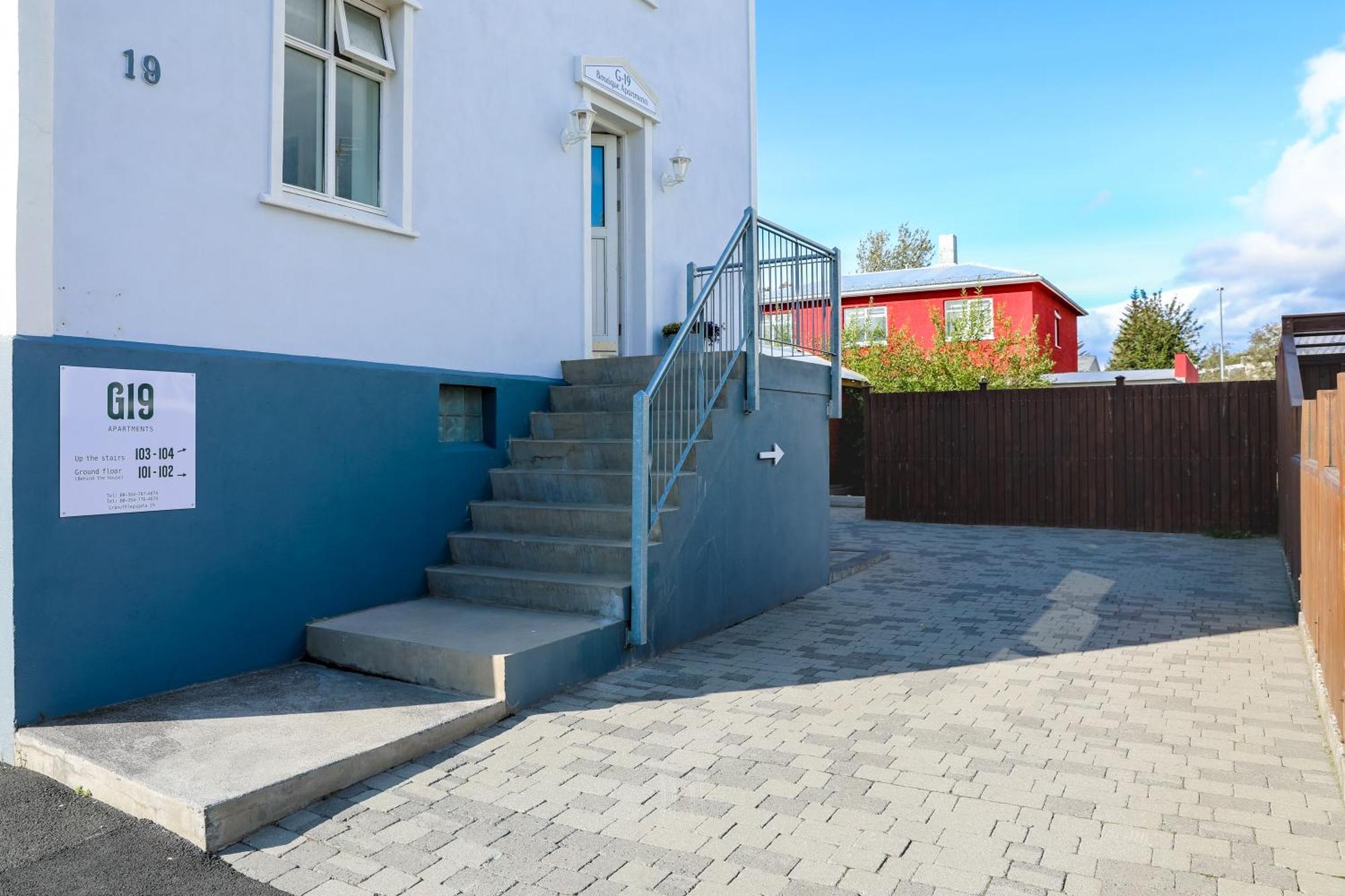 G19 Boutique Apartments Акурейри Екстериор снимка